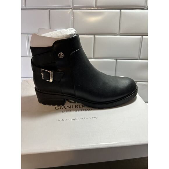 Giani Bernini Brennin Black Buckled Straps Black Ankle Booties NEW Size 6 M Zip - Picture 3 of 8